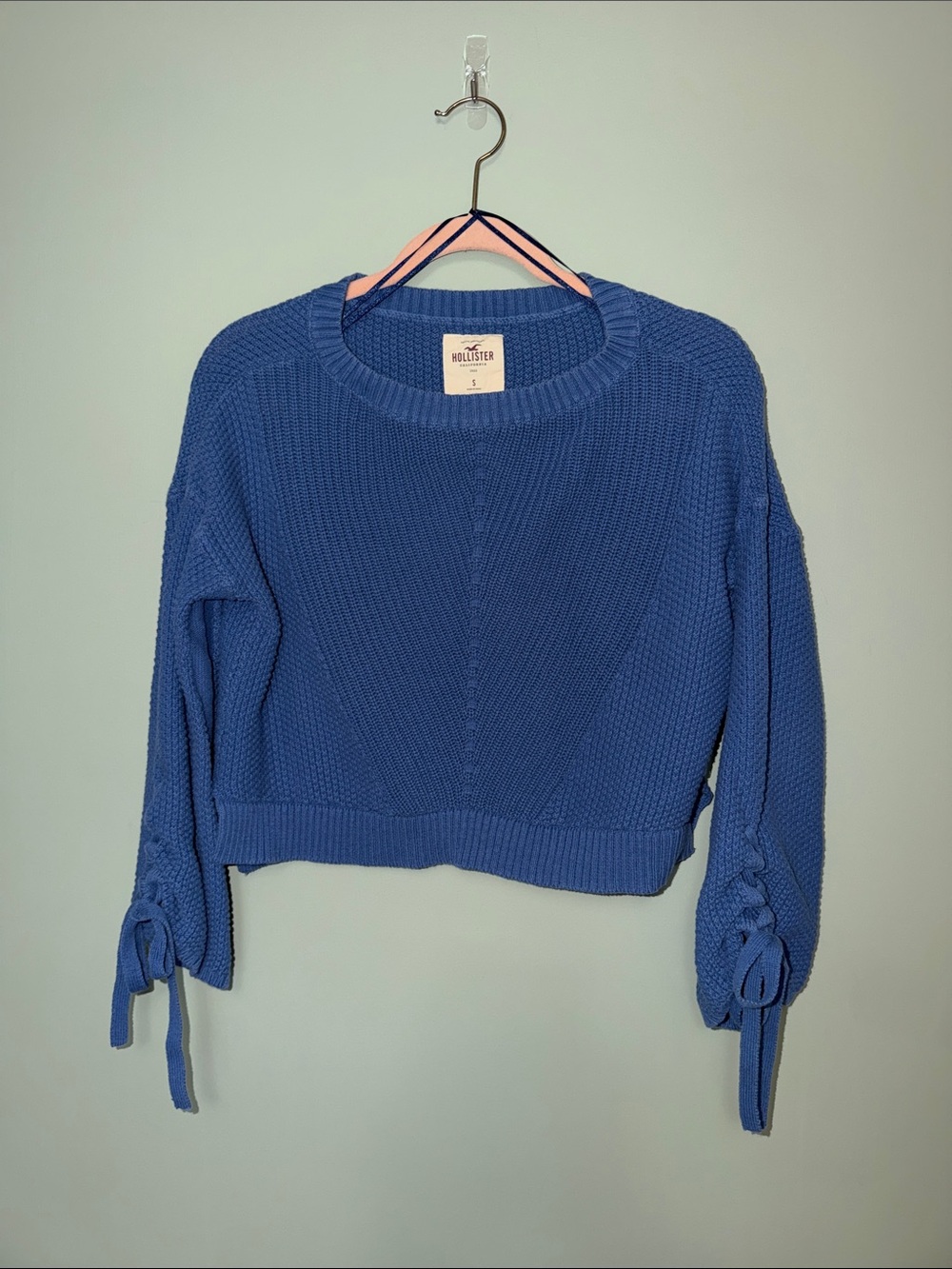 Hollister Cropped Knit Sweater Size S Blue Tie Sleeve